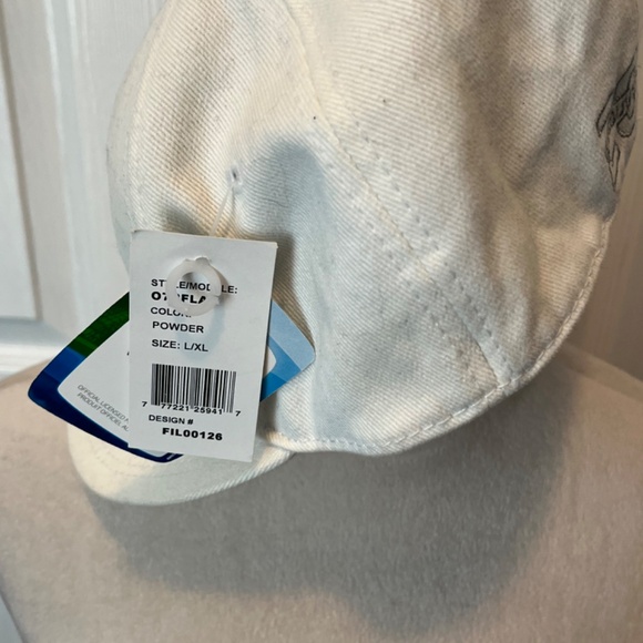 Vancouver 2010 Olympics hat new with tags - Picture 2 of 7